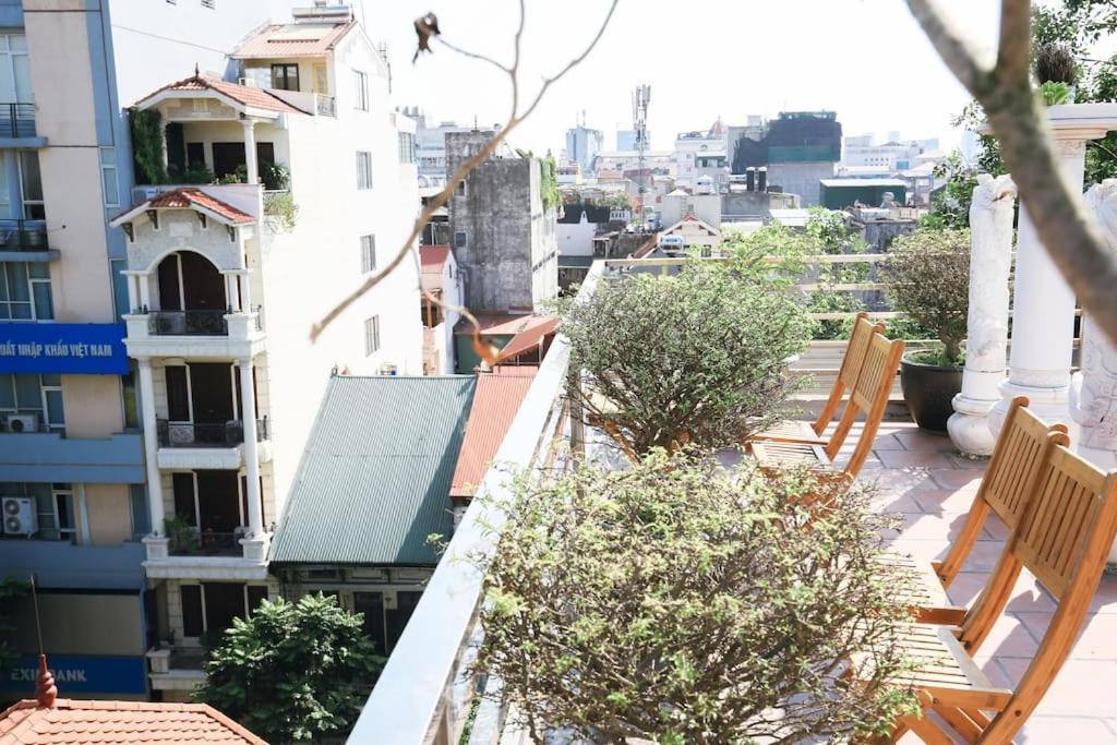 Homestay Giua Long Ha Noi - 10 Phut Den Pho Co Hanoi Exterior photo